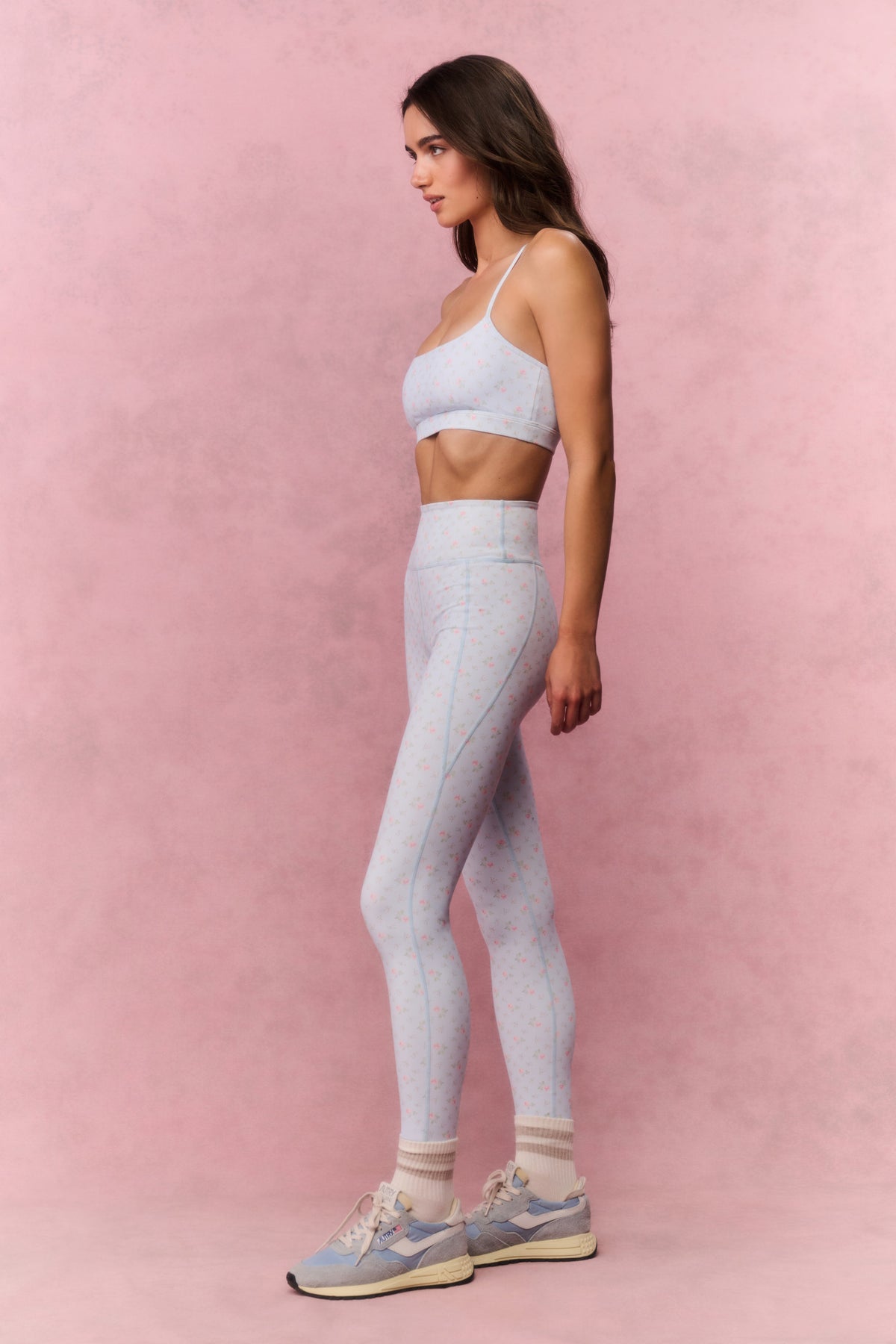 Light printed highland leggings with small all-over print and banded waistband