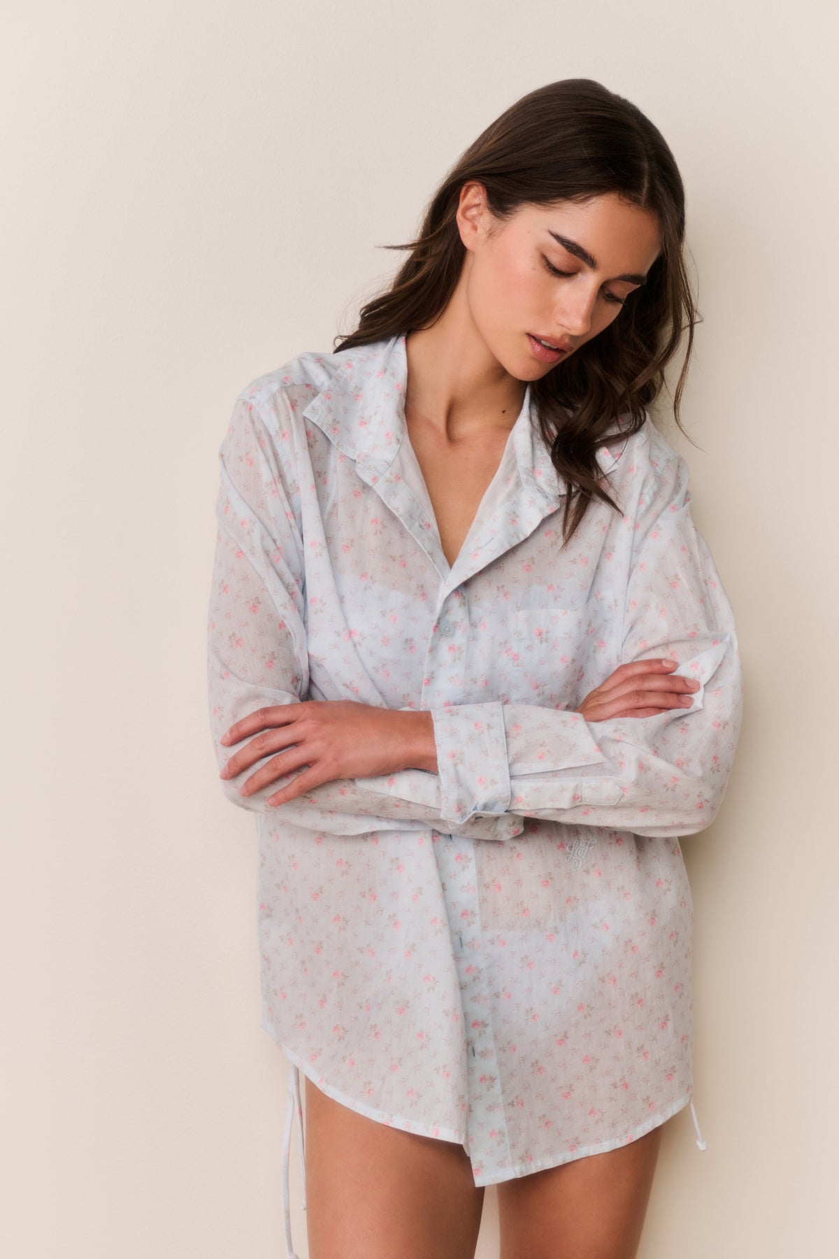 Unisex floral cotton shirt in light blue, button-up collar, long sleeves, relaxed fit