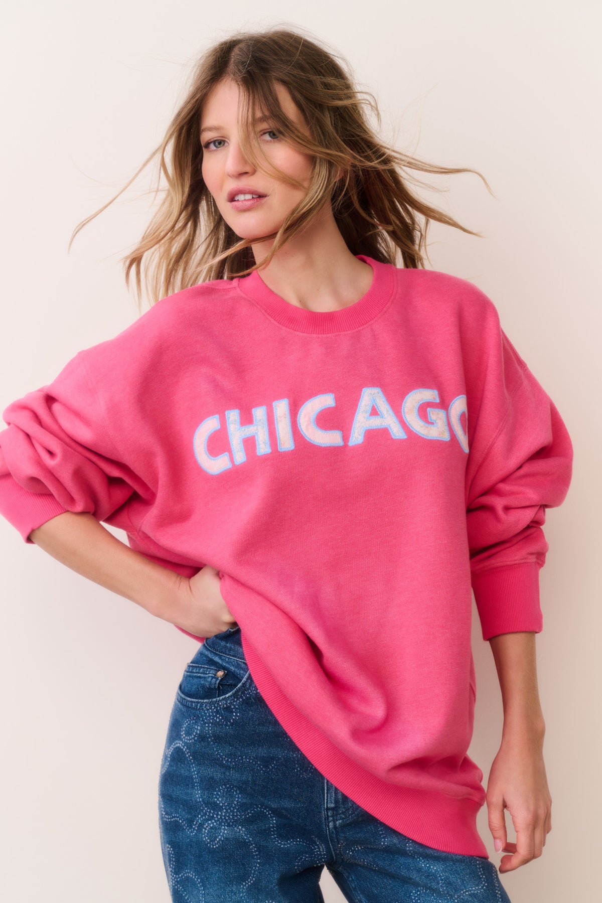Location pullover sweatshirt in hot pink with CHICAGO graphic, crewneck