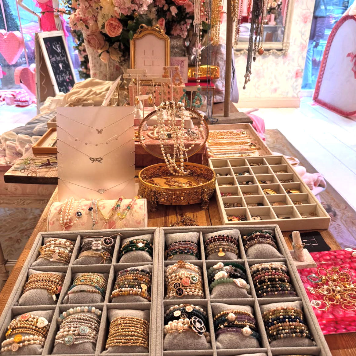 The Summer Trunk Show to Know
