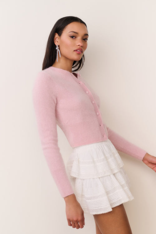 Fitted pink cashmere cardigan, button-front, long sleeves, cropped side view
