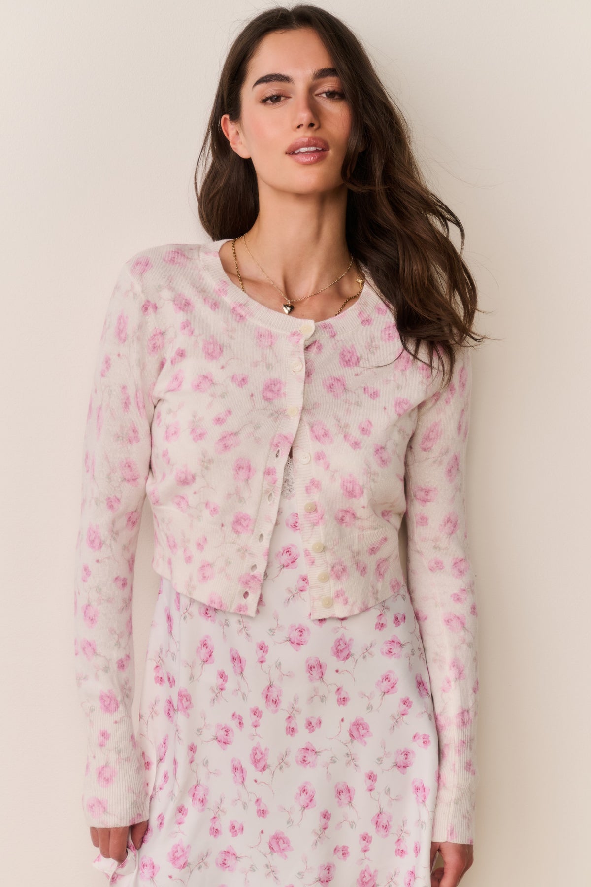Women’s floral print cotton cardigan in light pink, long sleeves, button-front, crew neckline