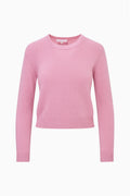 Fitted cashmere pullover with crew neckline, long sleeves, ribbed hem, dusty pink