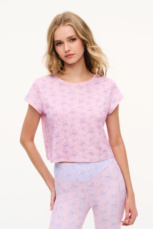 Lilac-mauve cropped T-shirt with small floral print, short sleeves and crew neck