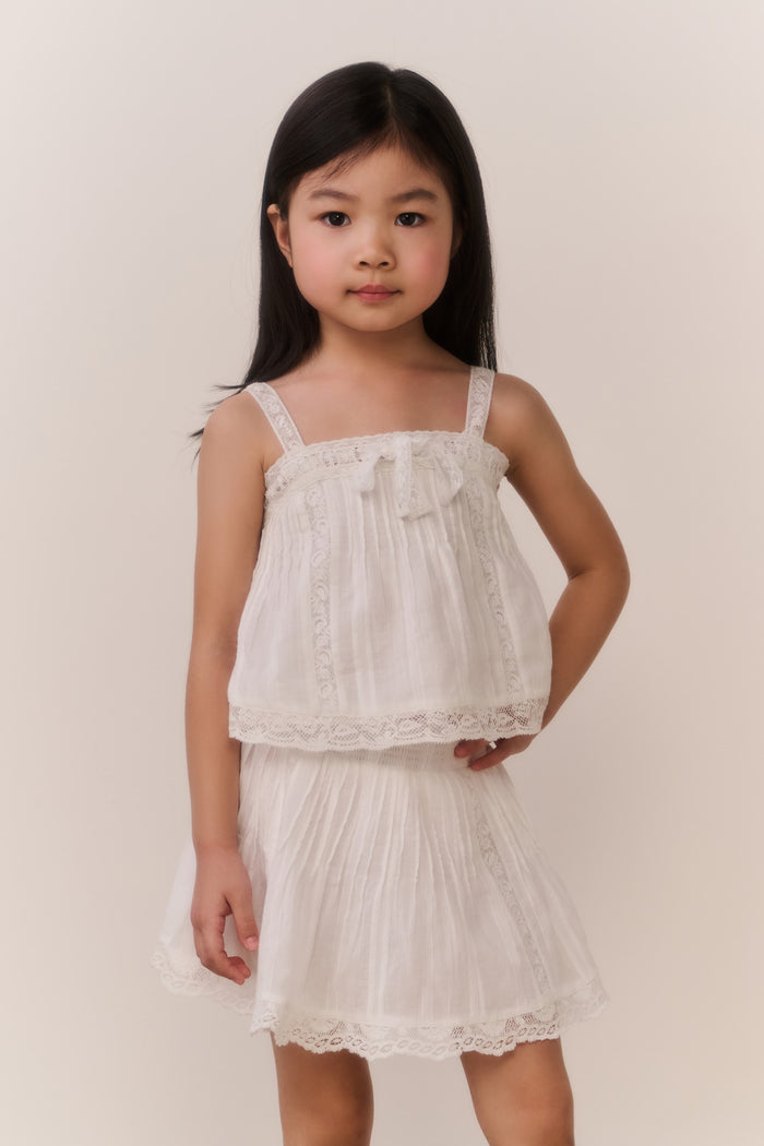 Girls' white cotton sleeveless lace top with gathered front