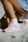 Doyenne cotton bow ankle socks, light pink with bow logo at cuff